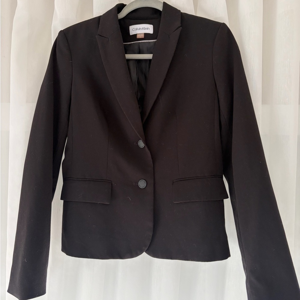 Calvin Klein Women's Elegant Black Suit Jacket